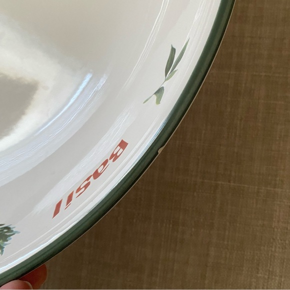 Crate & Barrel Hand Painted Tomato 13" Pasta Bowl Green Outside Made In Portugal - Picture 4 of 4